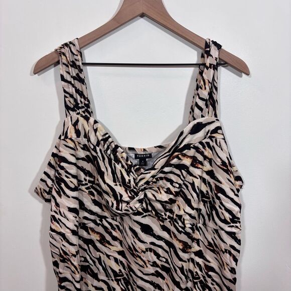 Torrid Studio Knit Sweetheart Twist Crop Top NEW size 4/4X Pristine Stripe Zebra - Picture 7 of 16